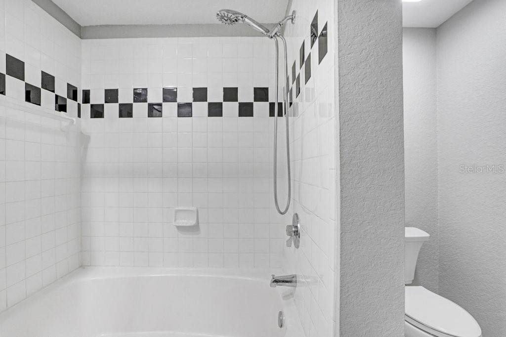 2440 W Horatio Street - Photo 21