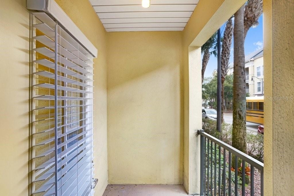 2440 W Horatio Street - Photo 23