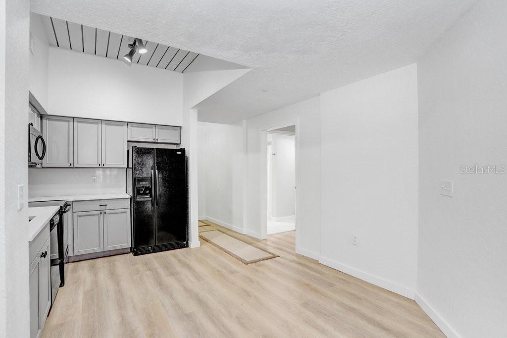 2440 W Horatio Street - Photo 12
