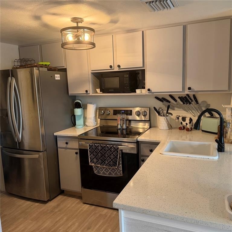 550 Orange Drive - Photo 6