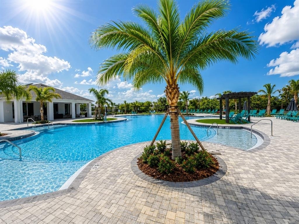927 Waterfall Boulevard - Photo 7