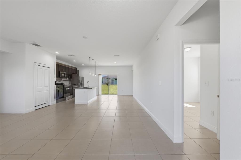 304 Begonia Court - Photo 3