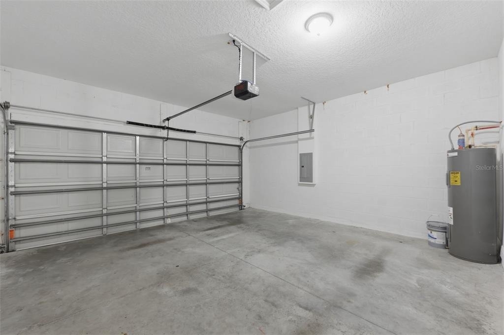 304 Begonia Court - Photo 30