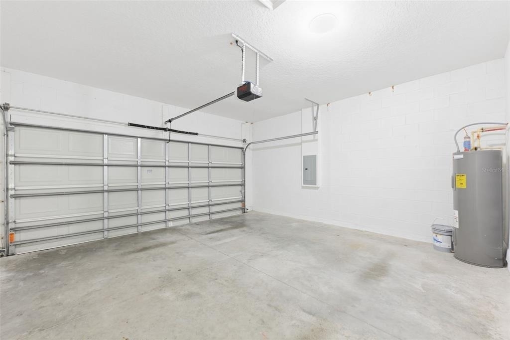 304 Begonia Court - Photo 29