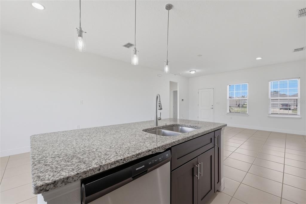 304 Begonia Court - Photo 10