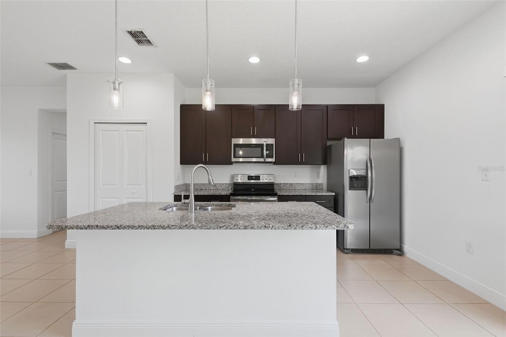304 Begonia Court - Photo 8