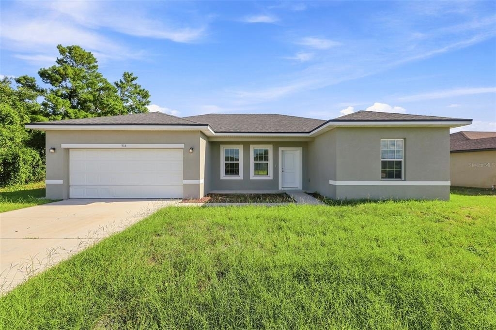 304 Begonia Court - Photo 0