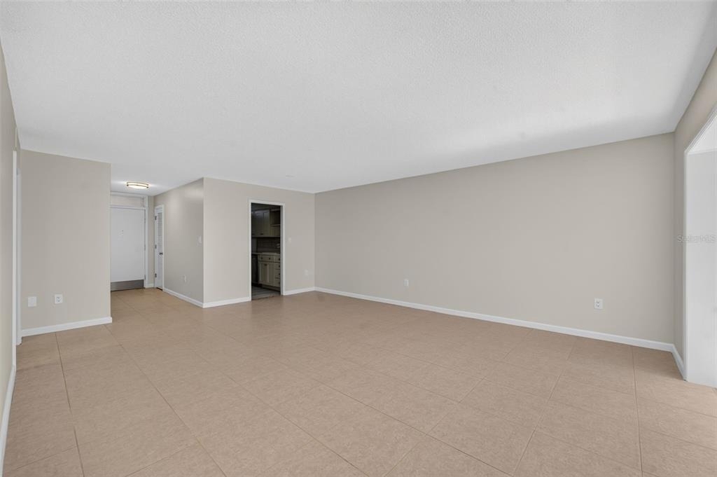 700 Melrose Avenue - Photo 6