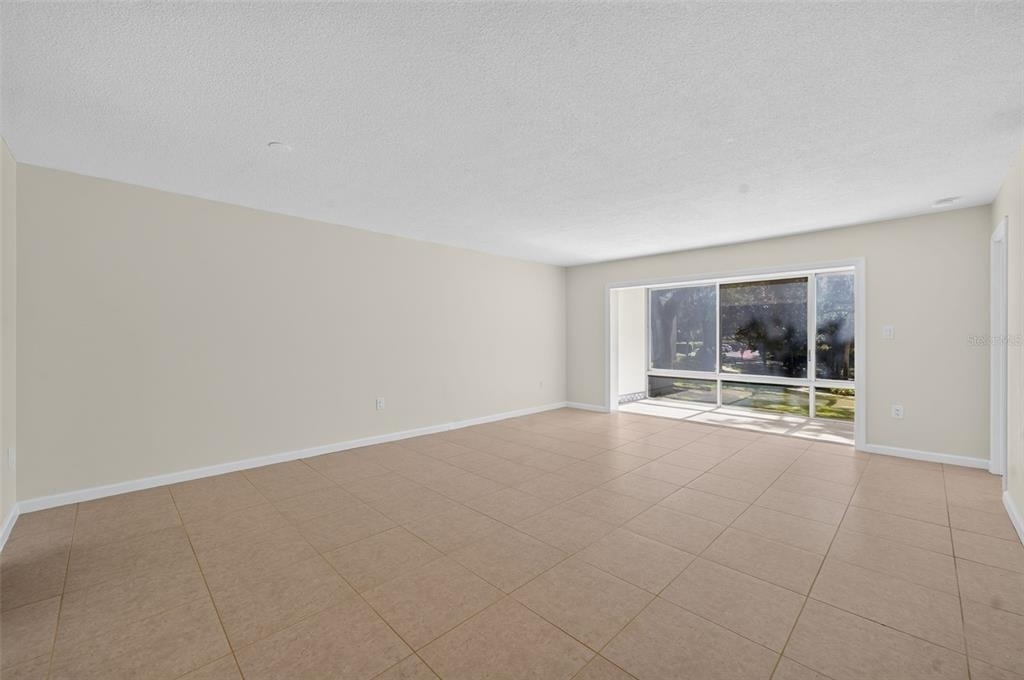 700 Melrose Avenue - Photo 3