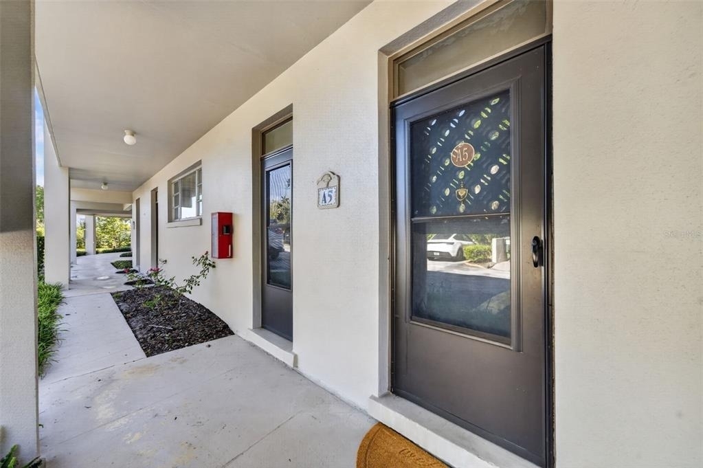 700 Melrose Avenue - Photo 1