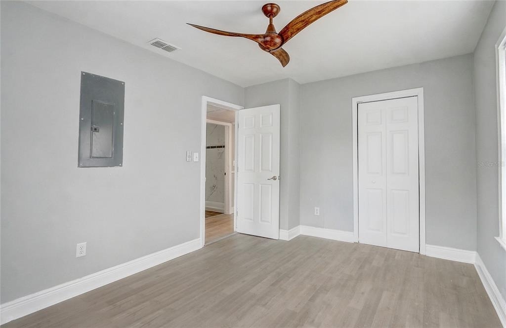 1129 Ne 12th Street - Photo 21