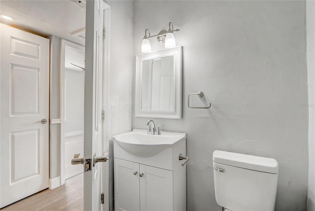 1129 Ne 12th Street - Photo 27