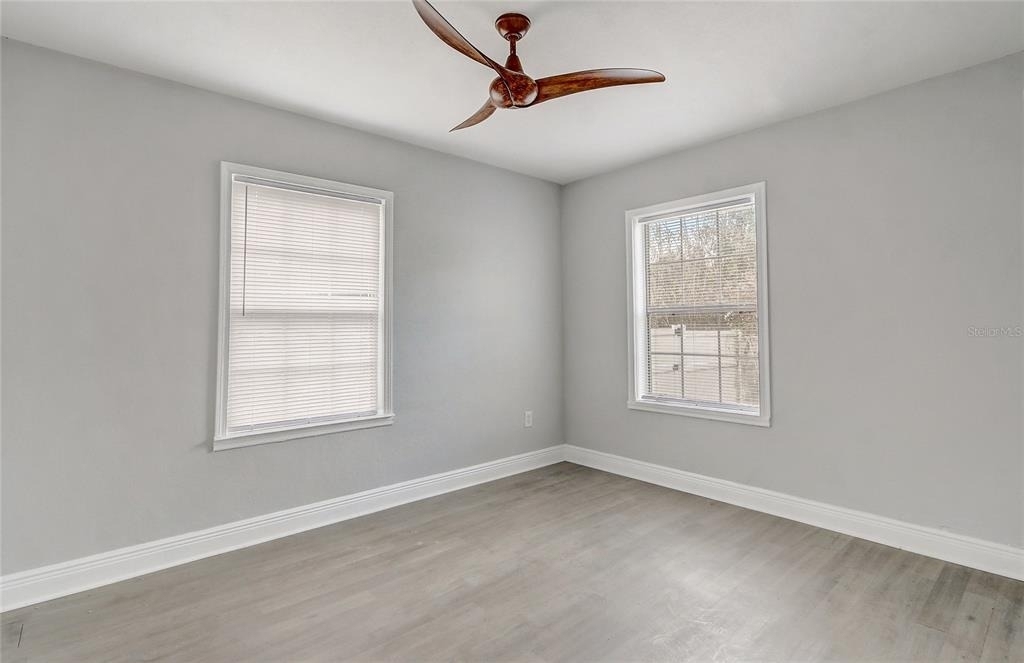 1129 Ne 12th Street - Photo 20