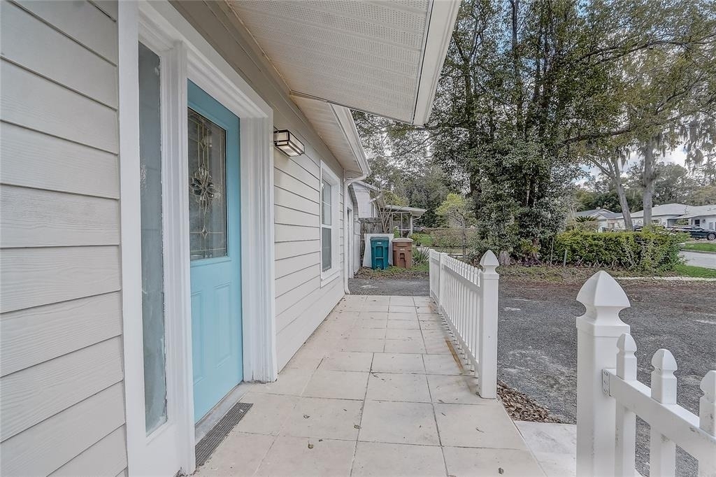 1129 Ne 12th Street - Photo 4