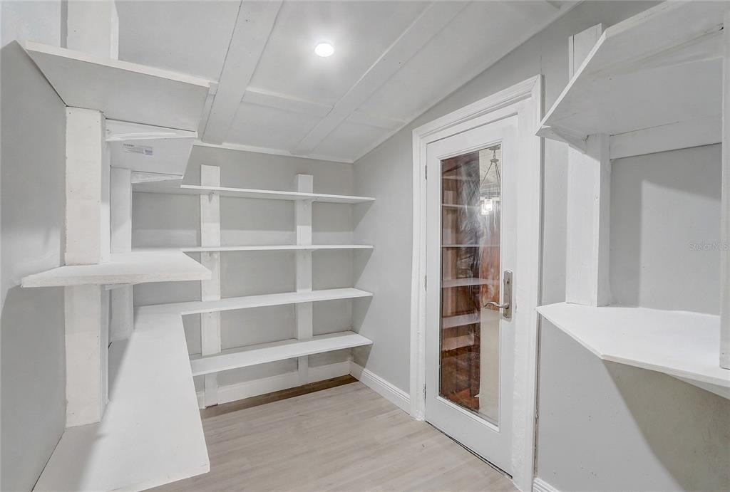 1129 Ne 12th Street - Photo 16