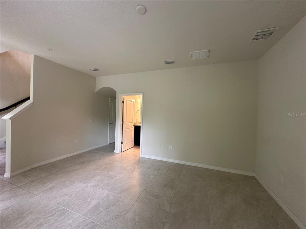 527 Piazza Point - Photo 3