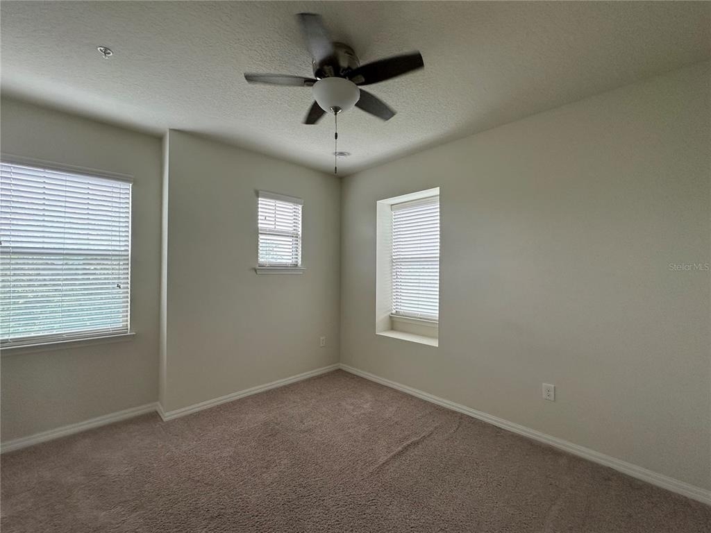 527 Piazza Point - Photo 40
