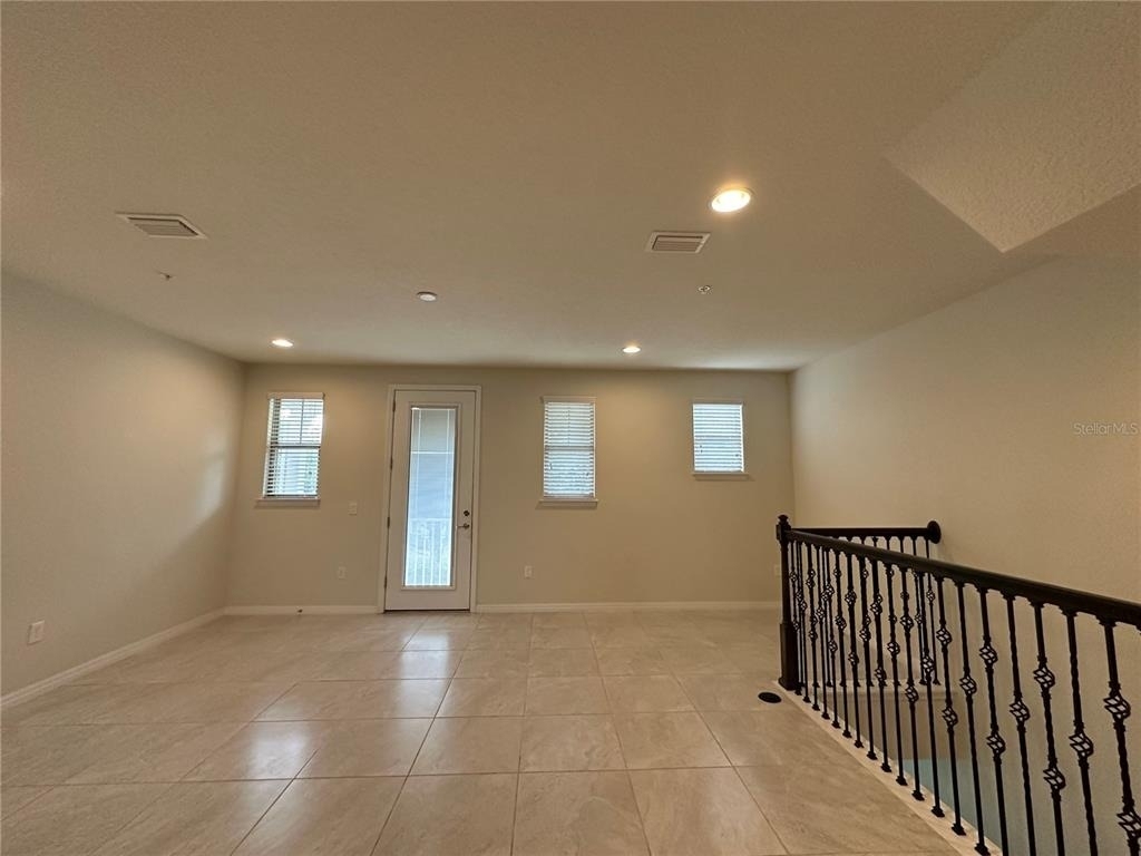527 Piazza Point - Photo 6