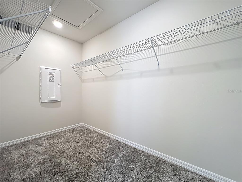 431 Meadowland Point - Photo 39