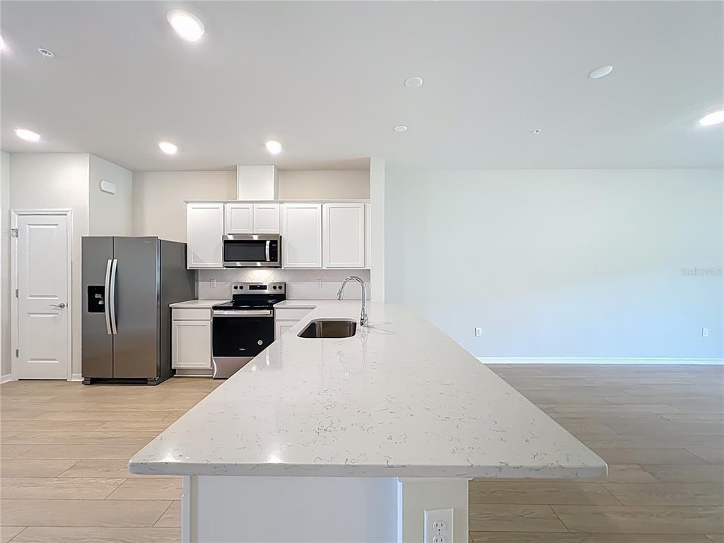 431 Meadowland Point - Photo 11