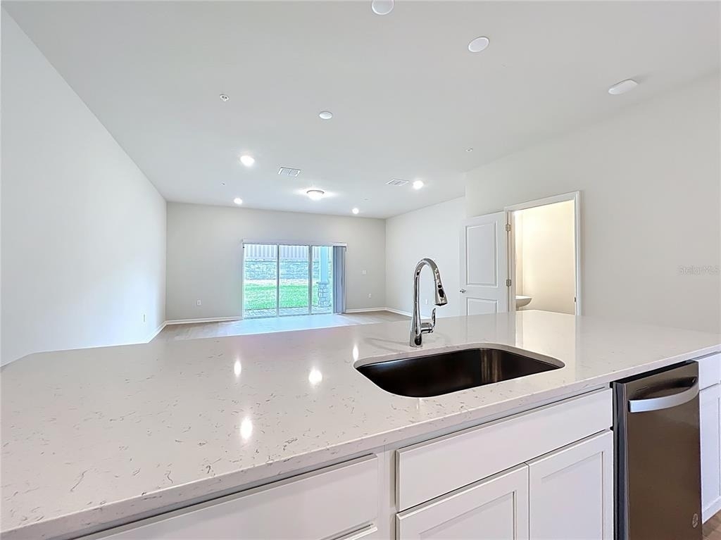 431 Meadowland Point - Photo 9