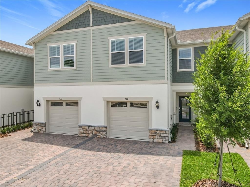 431 Meadowland Point - Photo 0