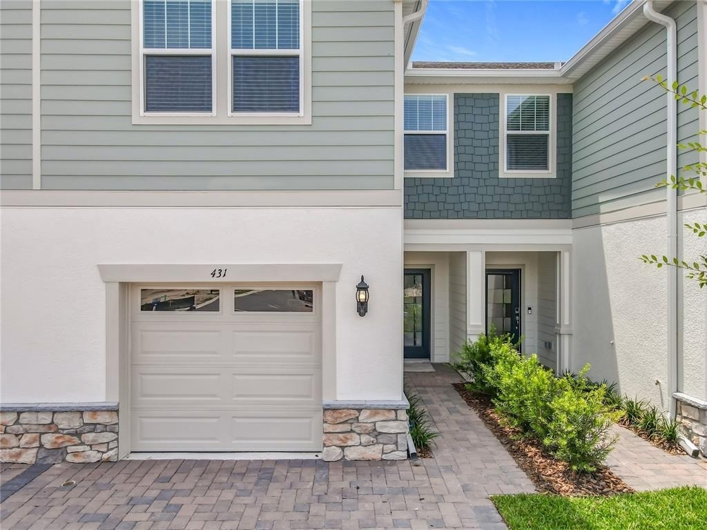 431 Meadowland Point - Photo 1