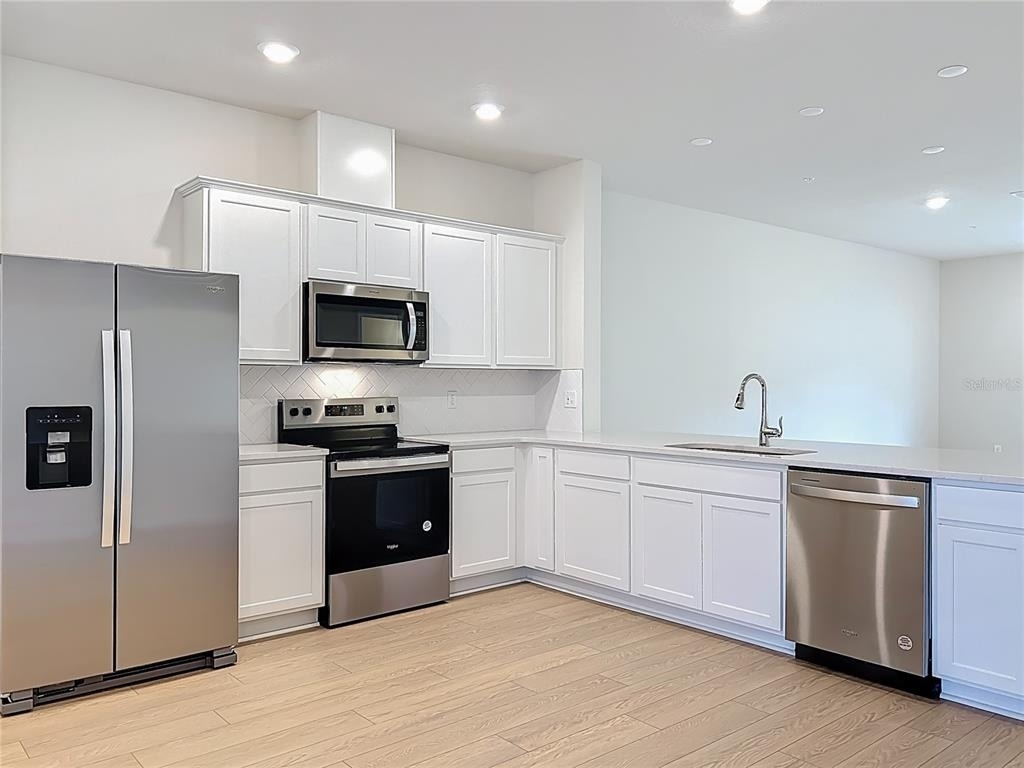 431 Meadowland Point - Photo 8