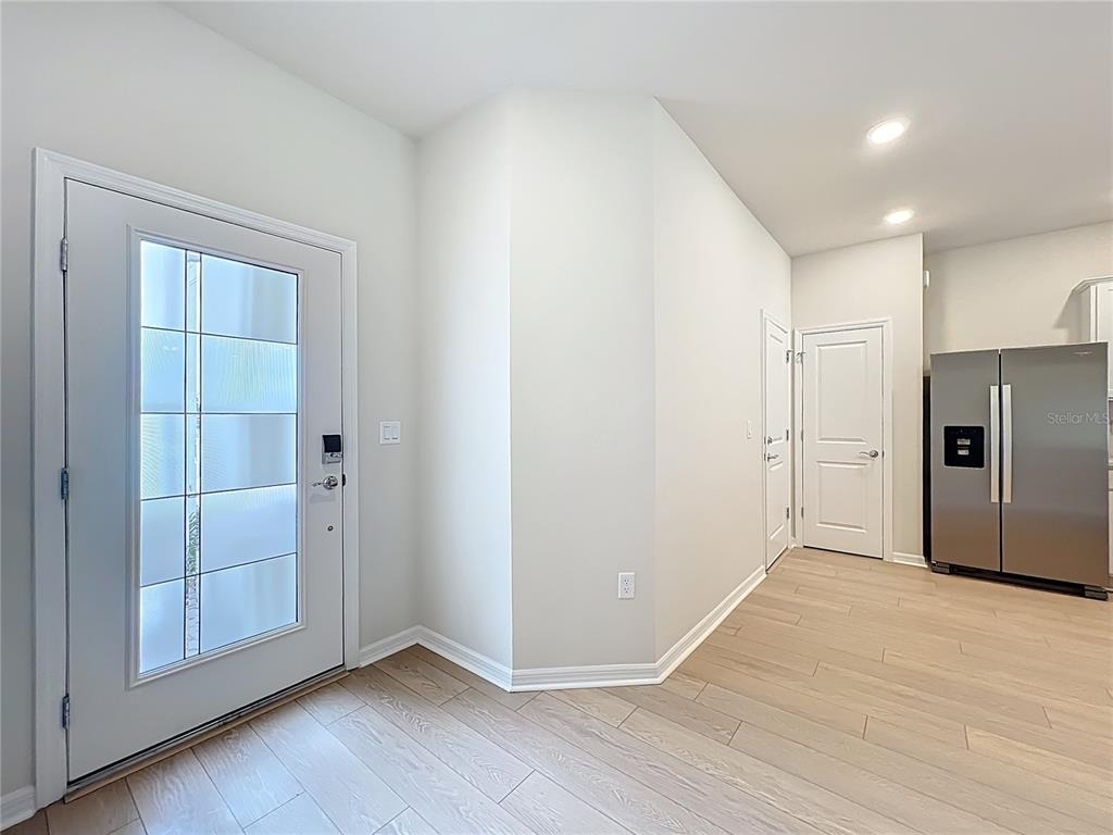 431 Meadowland Point - Photo 4