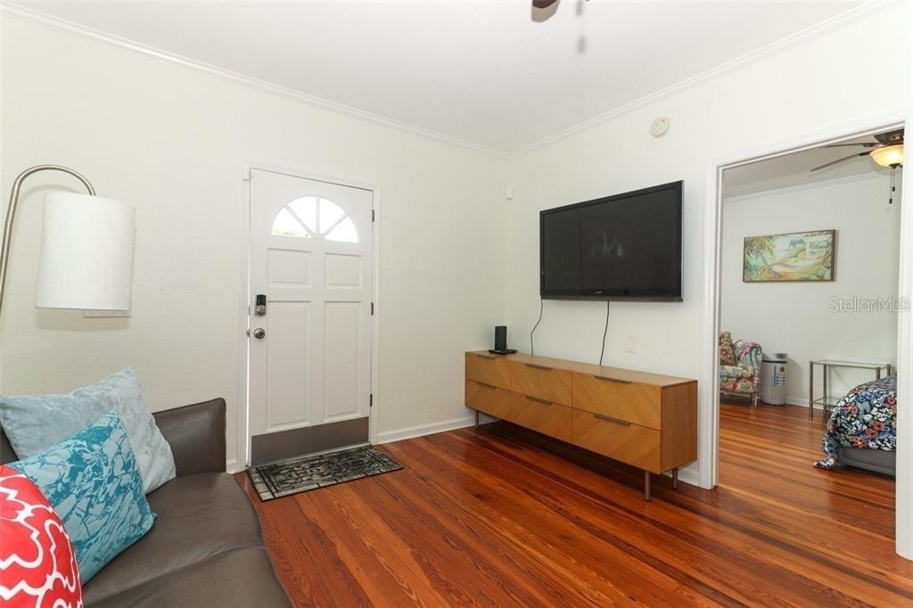 1442 Palm Avenue - Photo 6