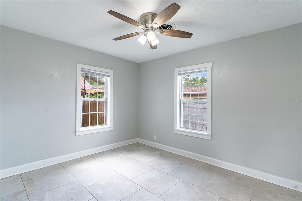 916 Cohassett Avenue - Photo 6