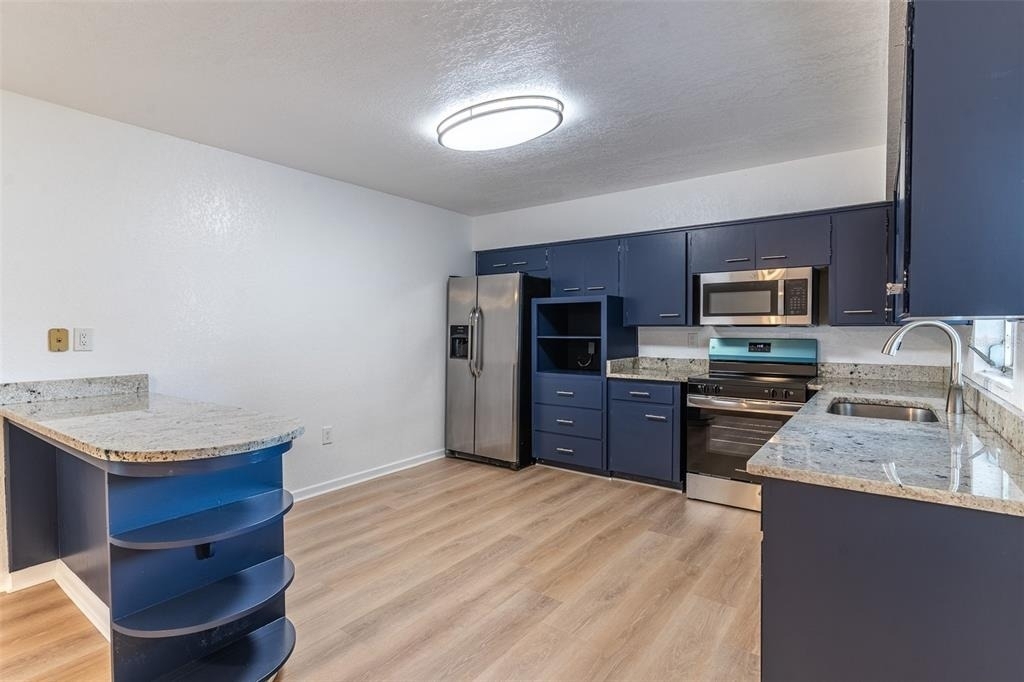 145 Beverly Drive - Photo 2