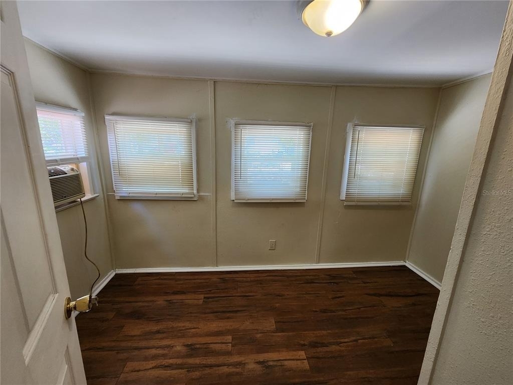 1623 Se 3 Avenue - Photo 32