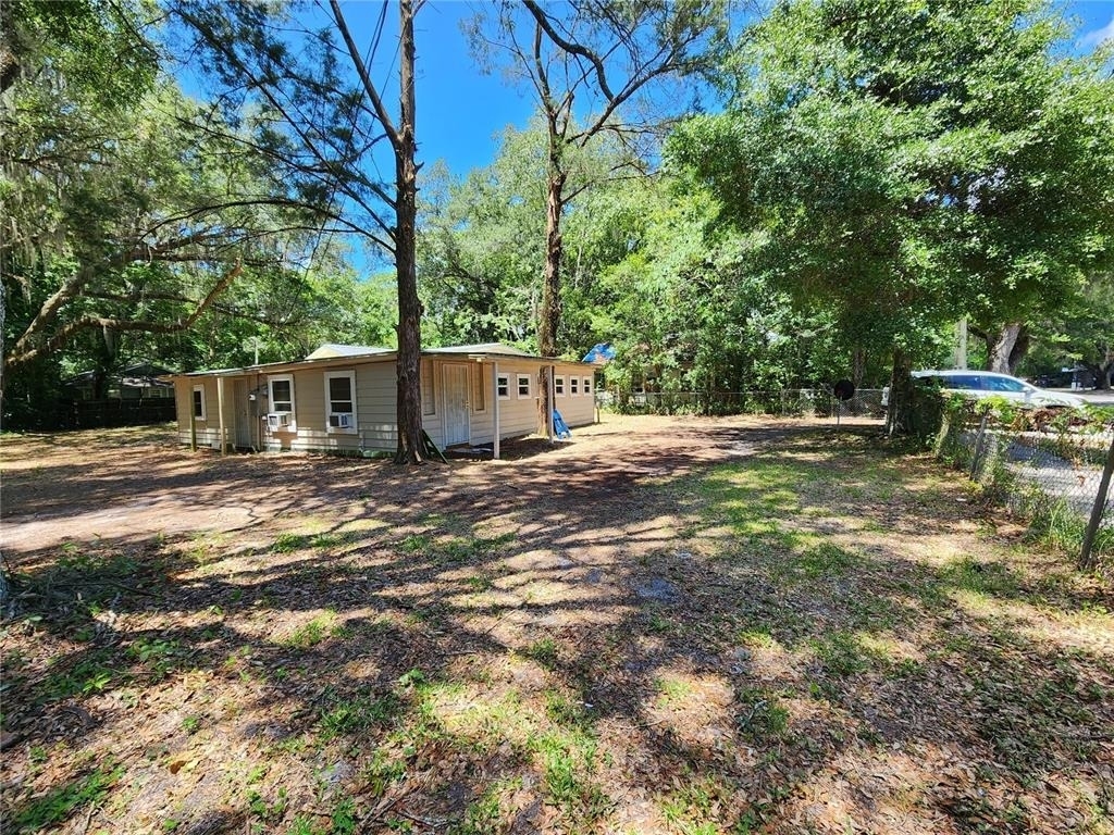 1623 Se 3 Avenue - Photo 2