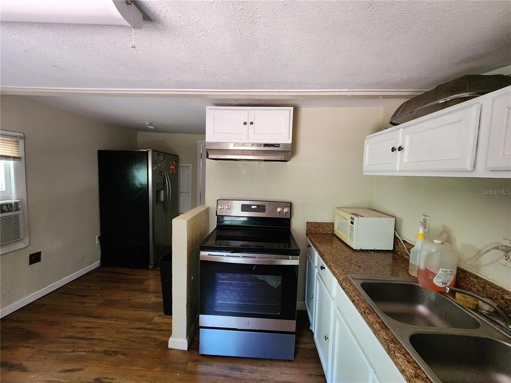 1623 Se 3 Avenue - Photo 12