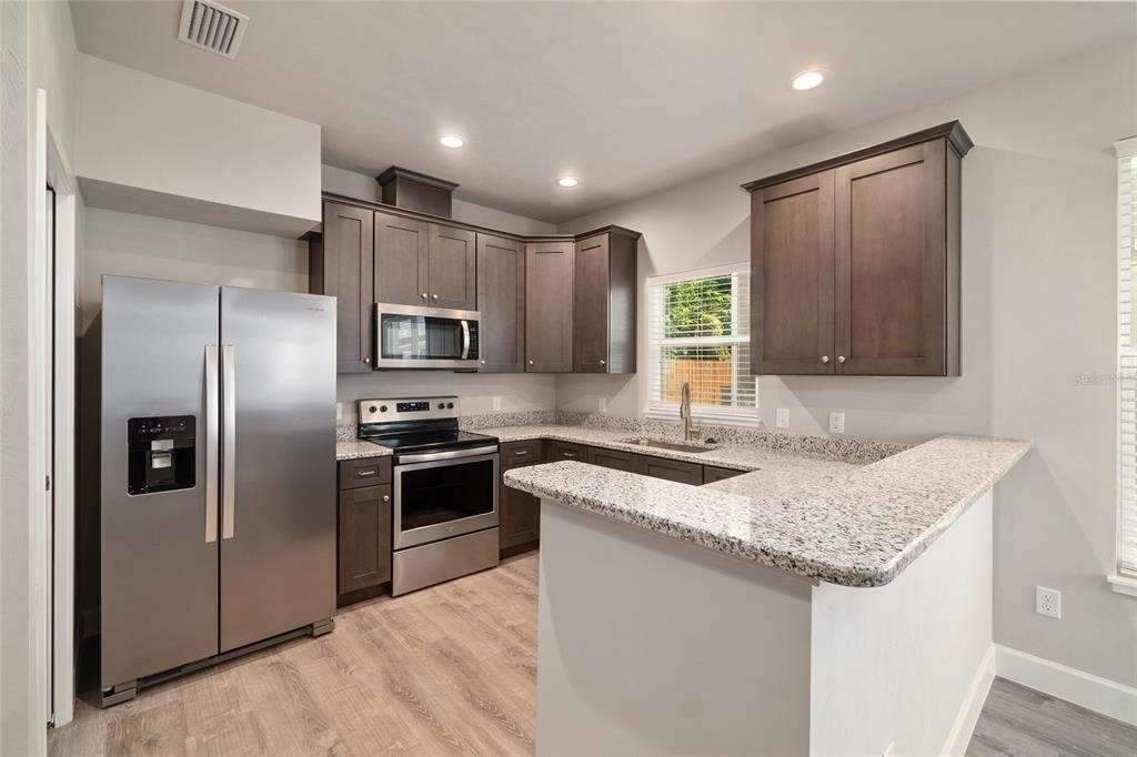 622 Nw 3rd Avenue - Photo 2