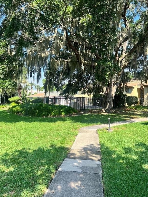 310 Palm Coast Parkway Ne - Photo 20