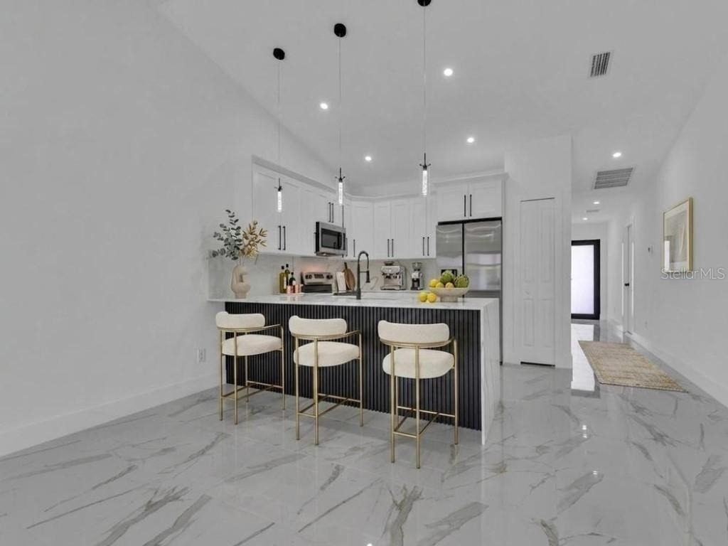 4747 13th Street Sw - Photo 4