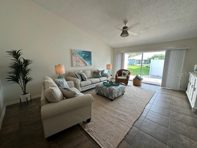 6527 Hamlet Drive - Photo 3