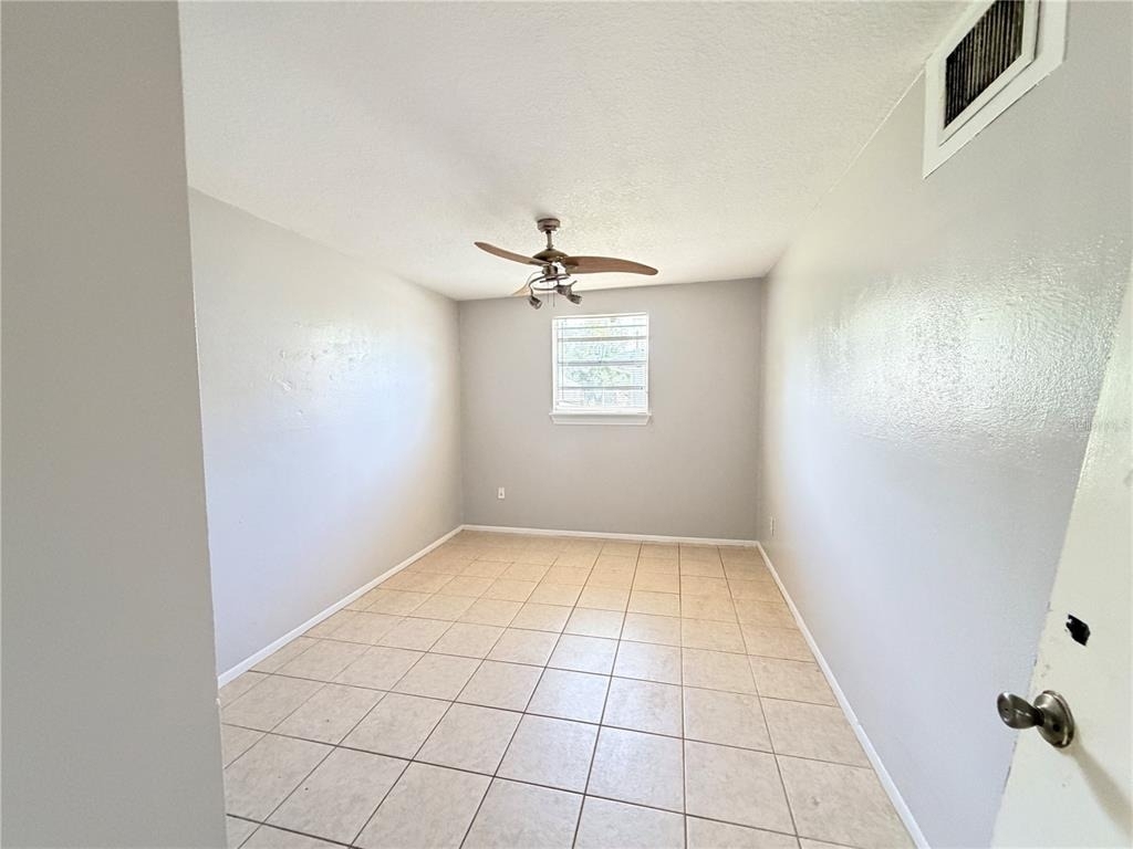 3842 Hawkeye Circle - Photo 8