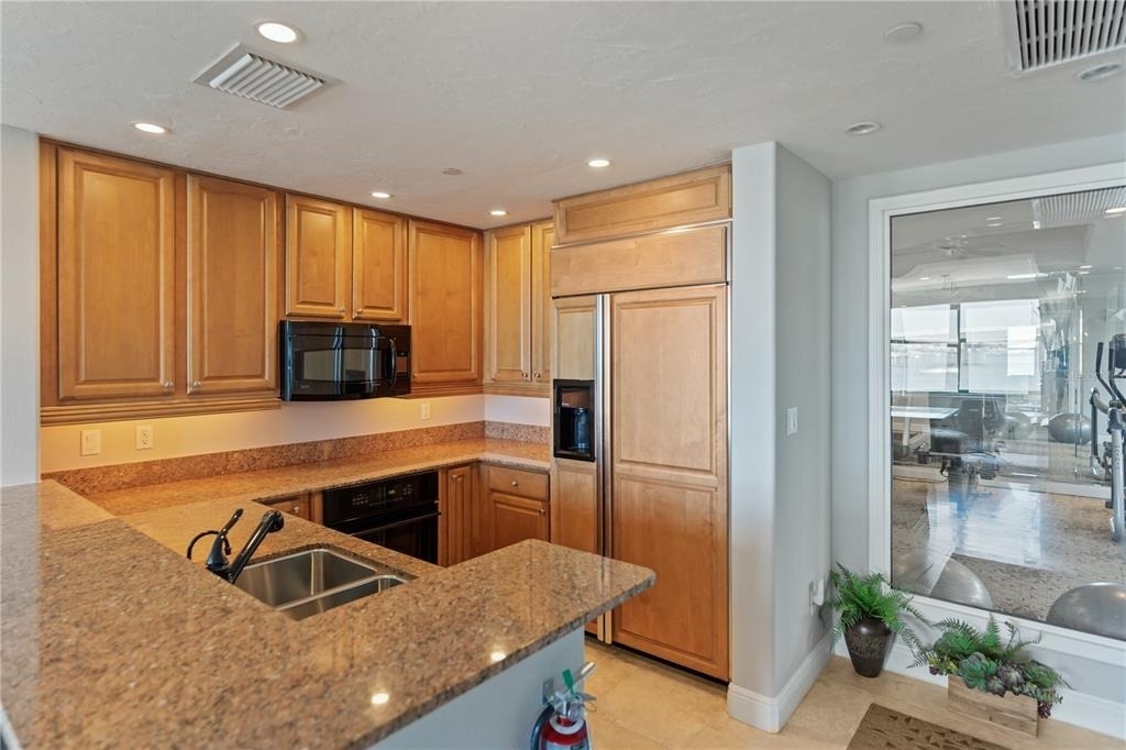 258 Golden Gate Point - Photo 16