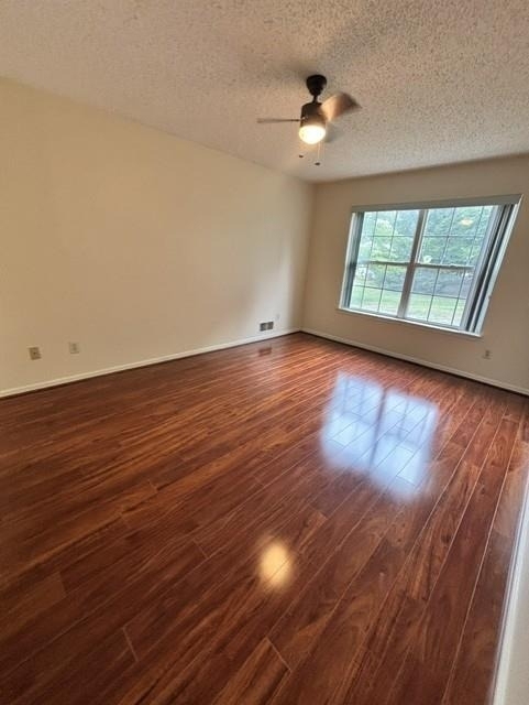 1943 Willings Lane - Photo 9