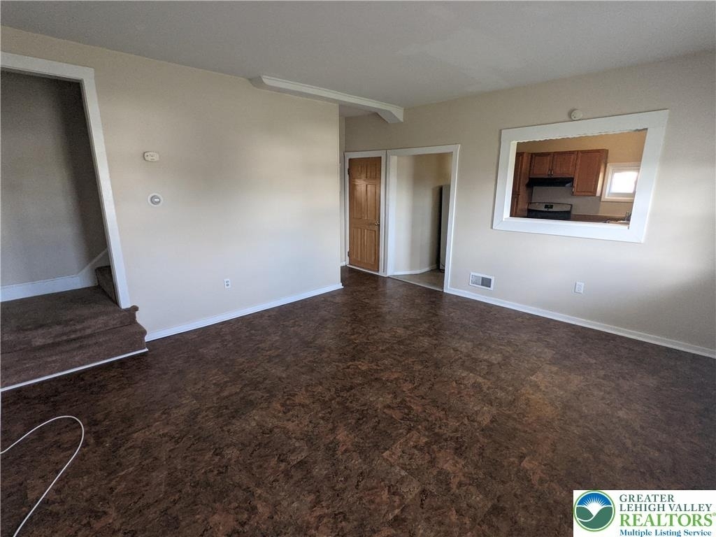 1627 Jill Street - Photo 3
