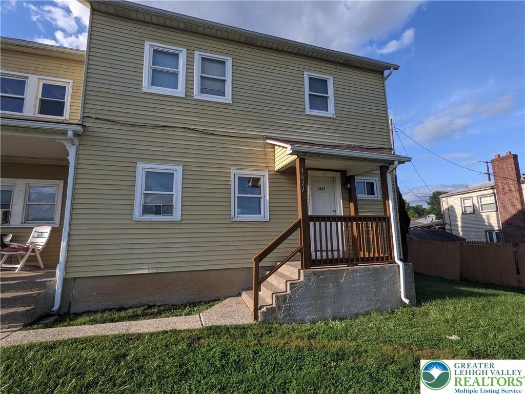 1627 Jill Street - Photo 0