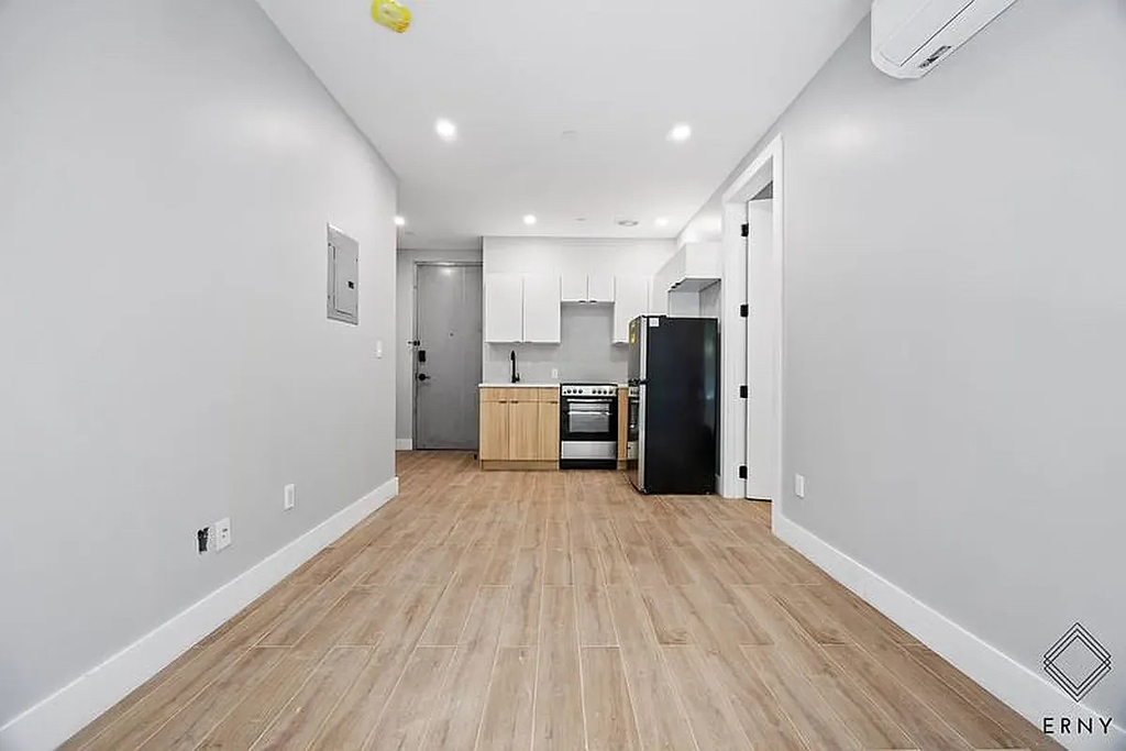 809 Midwood Street - Photo 0