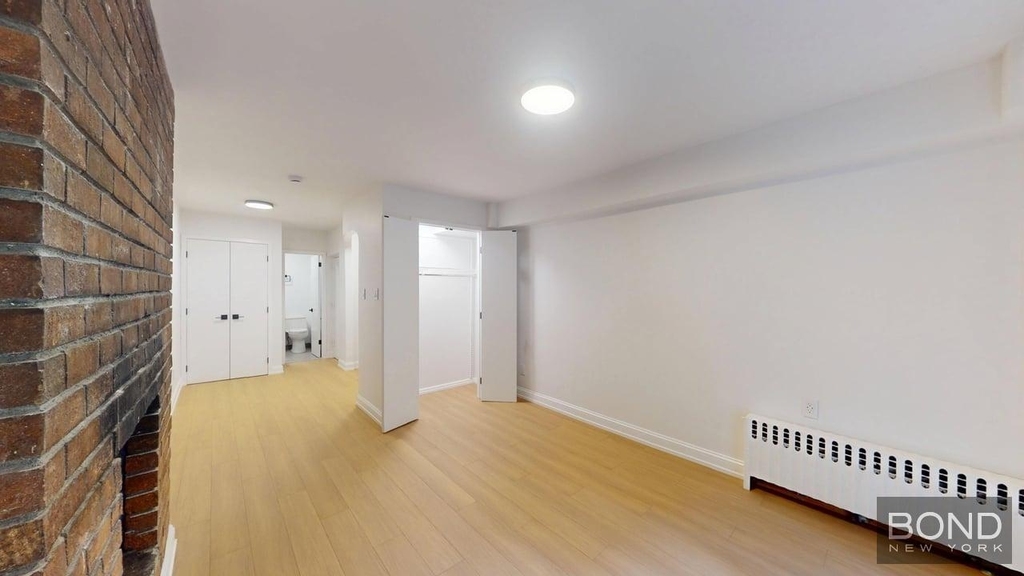 227 East 11th Street - Photo 2
