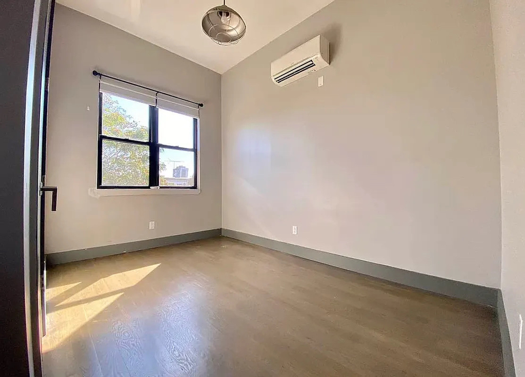 1820 Palmetto Street - Photo 2