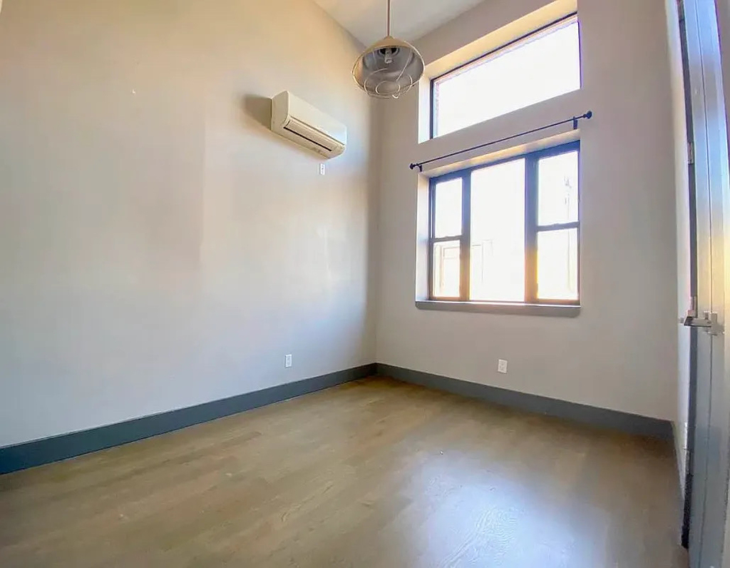 1820 Palmetto Street - Photo 0