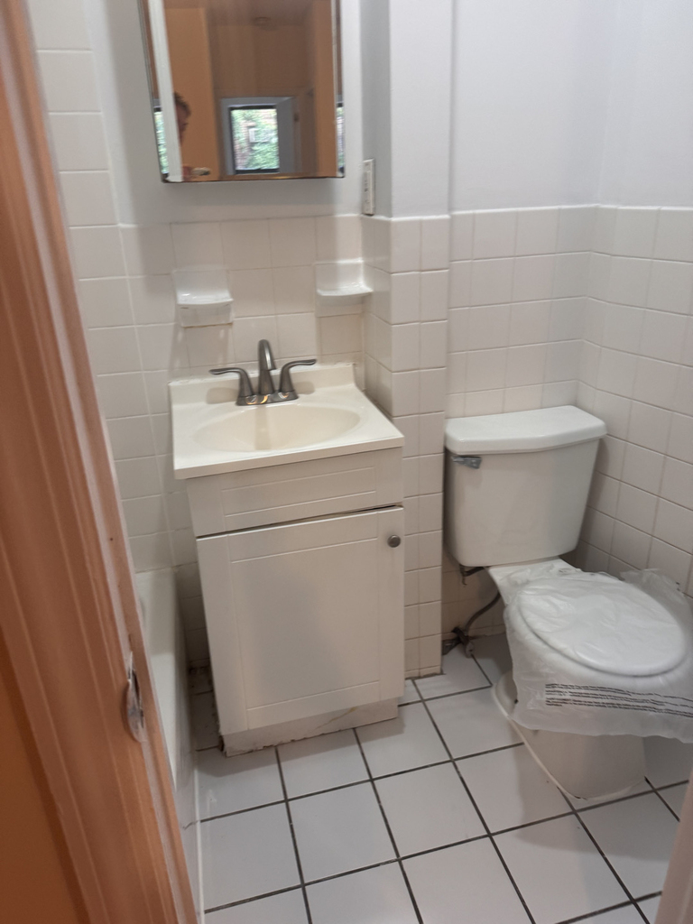 East 82nd Street and York Avenue - Photo 2