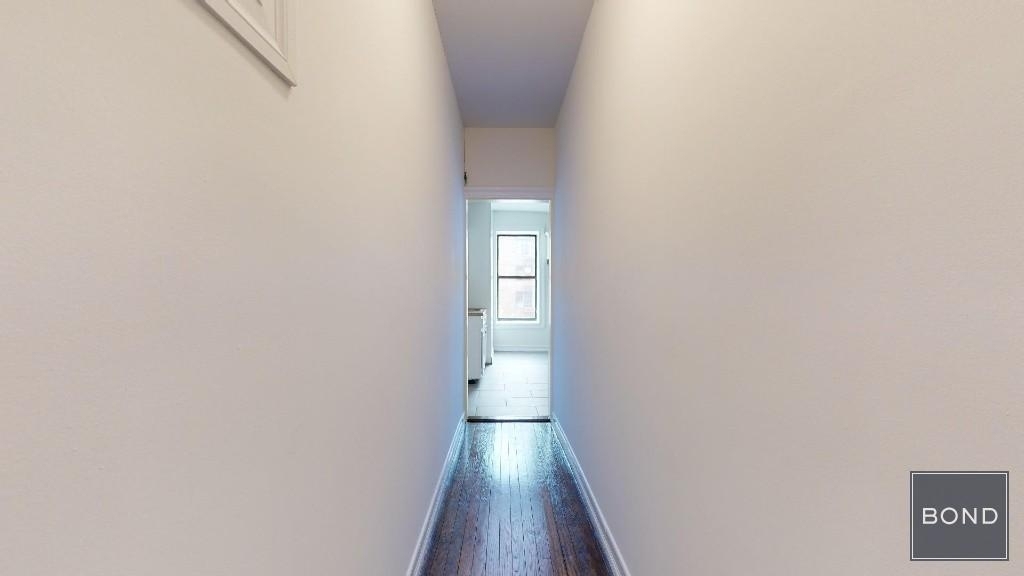 1427 York Avenue - Photo 3